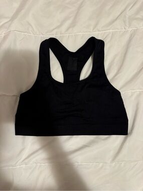 Basic Black Athletic Racerback Sports Bra / Activewear Crop Top 🖤✨